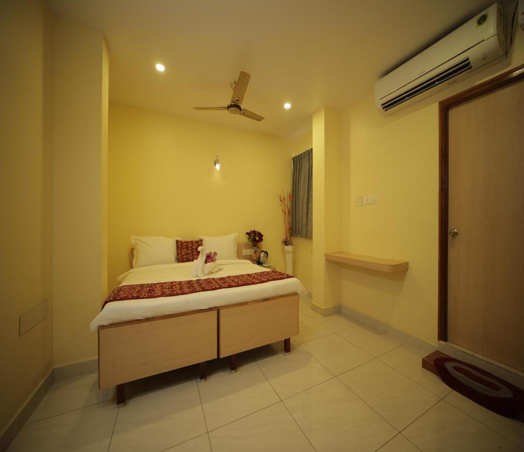 Nadanam Inn Pondicherry Bagian luar foto