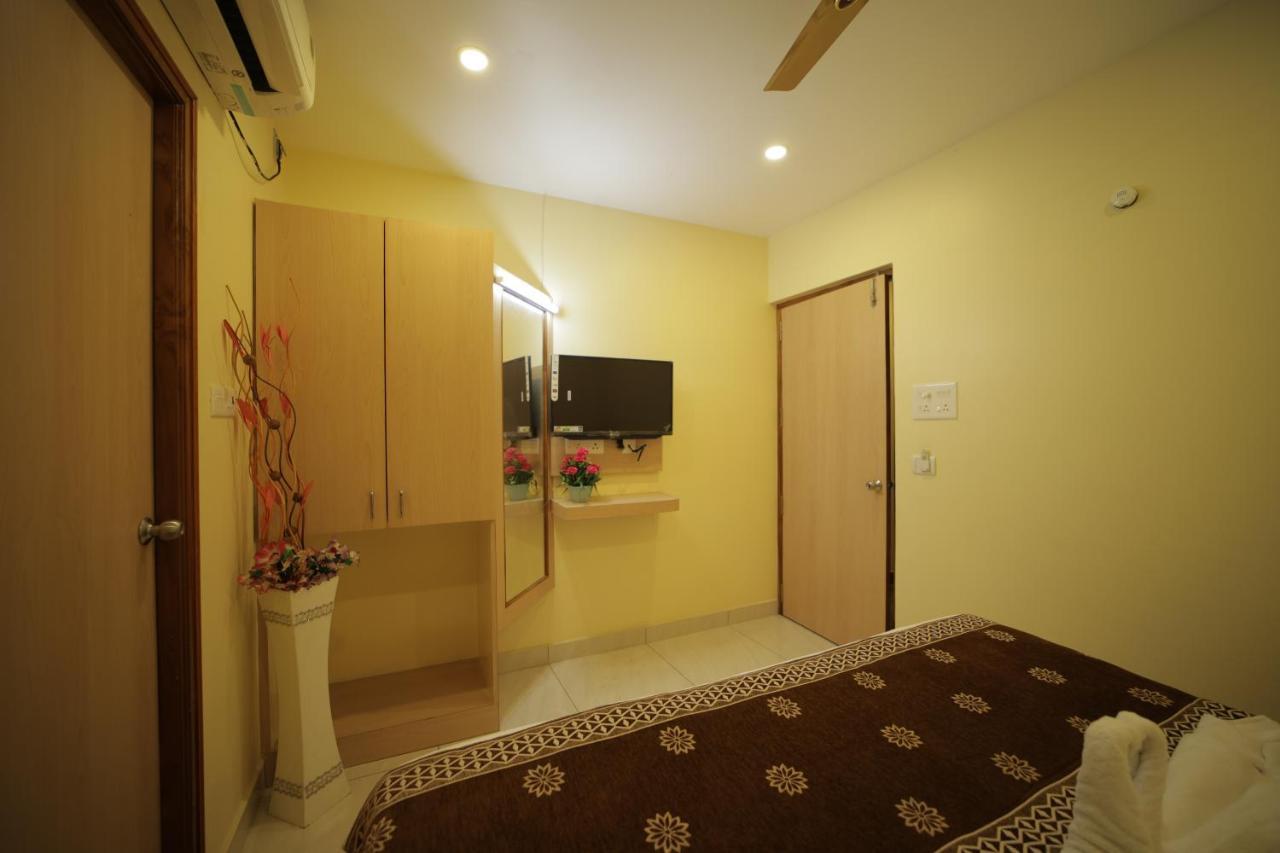 Nadanam Inn Pondicherry Bagian luar foto